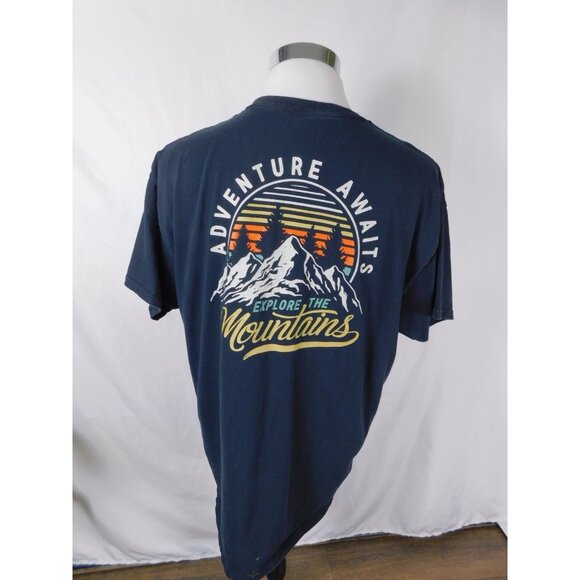 SCW Shirt Mens XL Navy Blue Adventure Awaits Explore The Mountains Graphic Tee - Picture 1 of 10